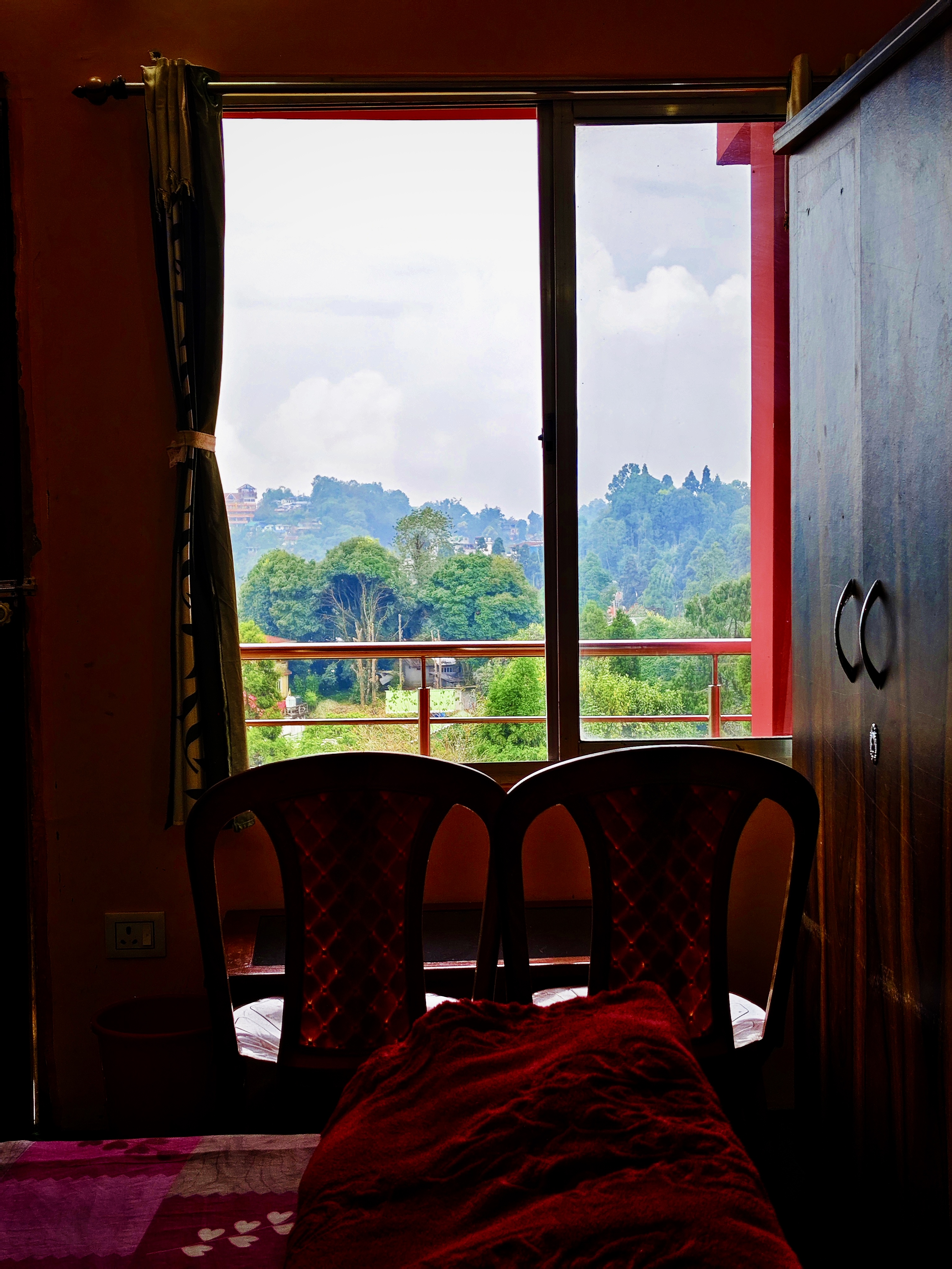 Golden Sunview Room